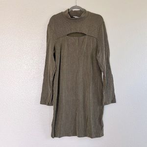 Ribbed green peekaboo dress, size 2X